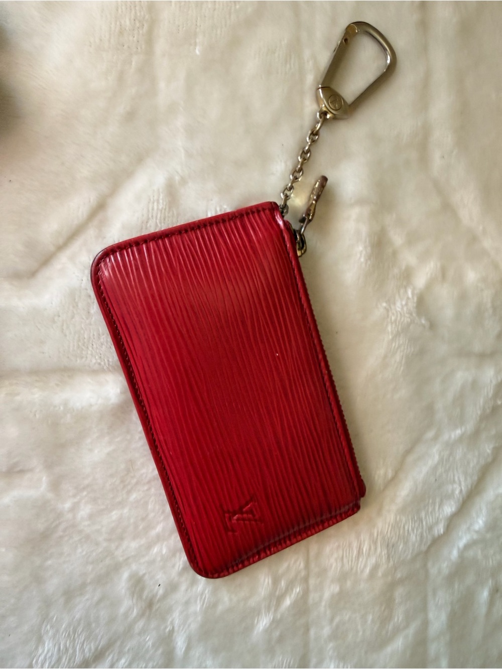 Louis Vuitton Red Epi Leather Key Cles/Pouch with Gold Hardware - Picture 16 of 16